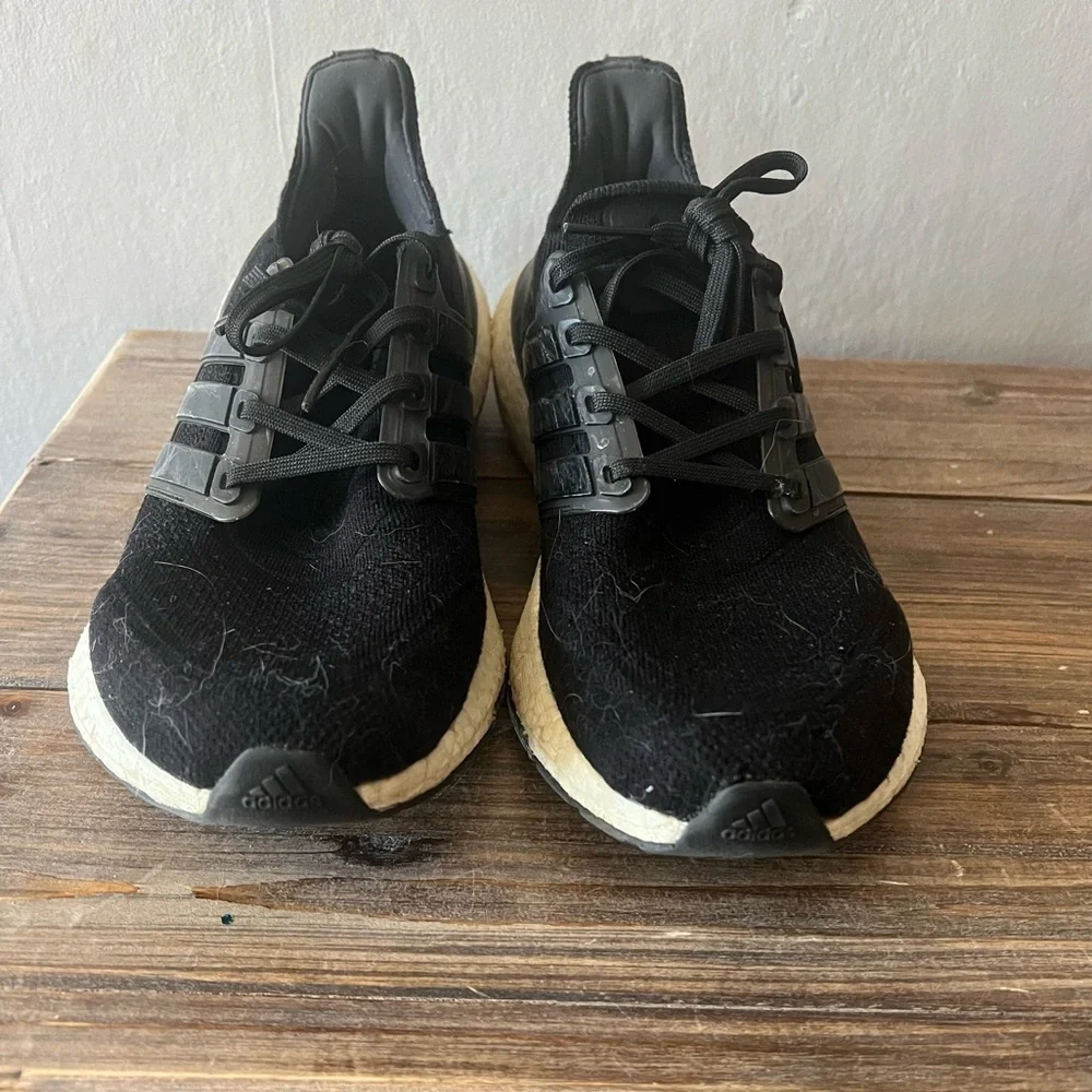Adidas Black Ultraboost 21 Shoes Size women’s 10